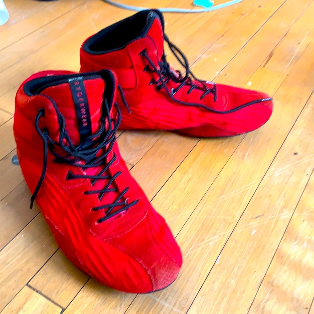 Best workout shoes hands down!